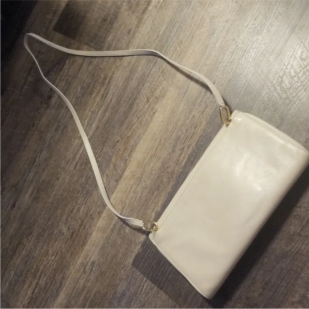 Chloé Chloe Gold Bow Cream Leather Clutch or Crossbody Bag
